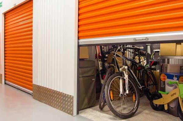 7 ways your business can benefit from self-storage units